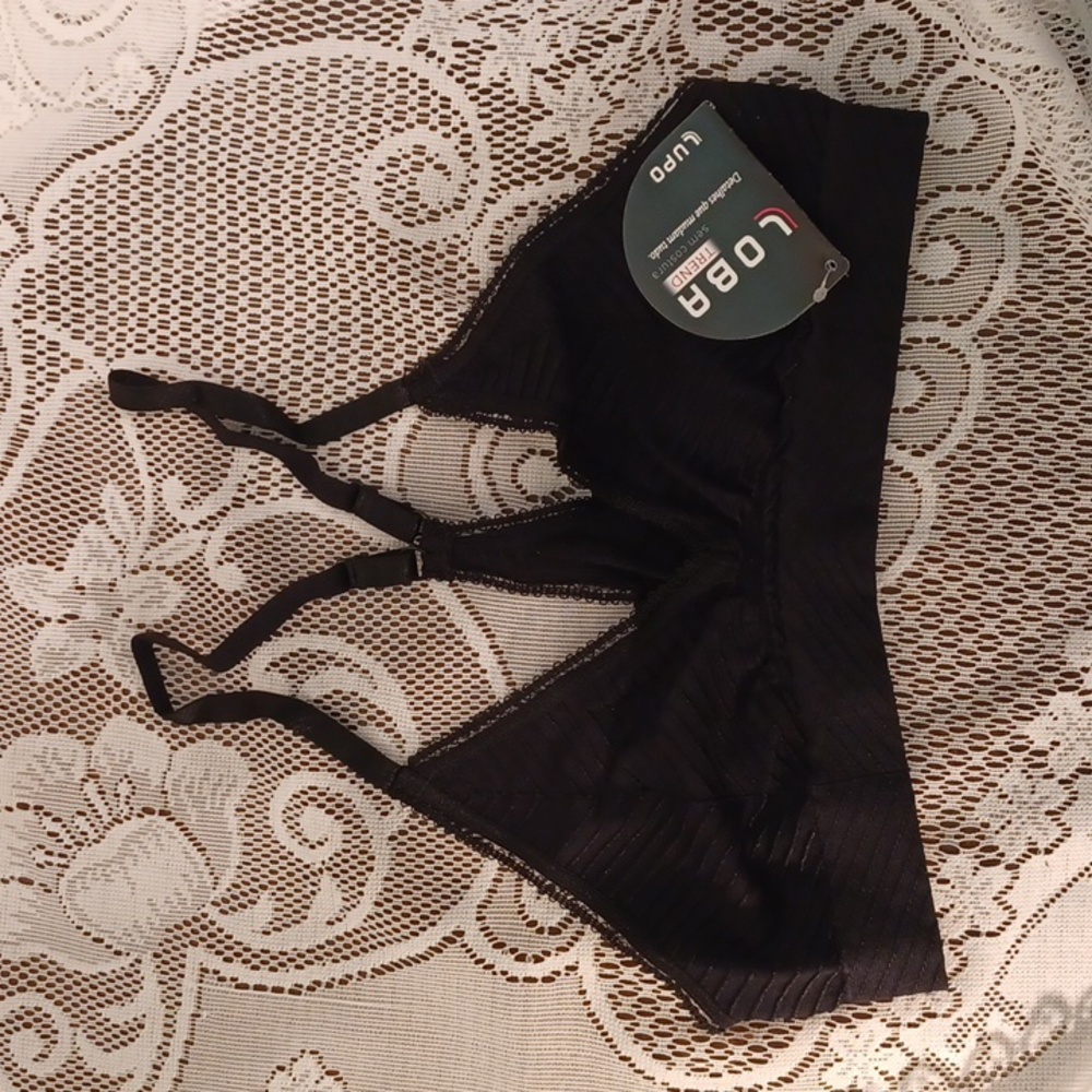 NEW! LOBA M Bra in black colour 4857